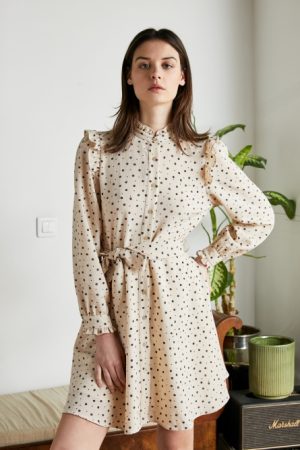 Jolie robe nouÃ©e Ã  la taille Ã  pois By Peach Blossom Paris