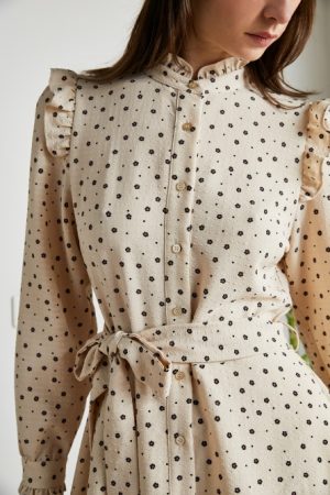 Jolie robe nouÃ©e Ã  la taille Ã  pois By Peach Blossom Paris