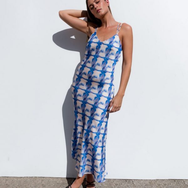 robe midi imprimÃ©e bleue azur peach blossom paris