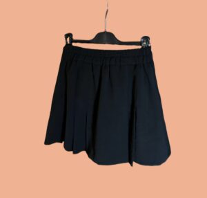 jupe noire epaisse elastique avec boutons peach blossom paris