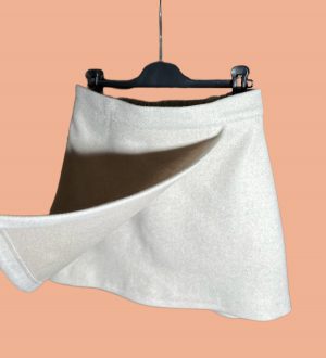jupe epaisse en laine avec fente creme beige peach blossom paris