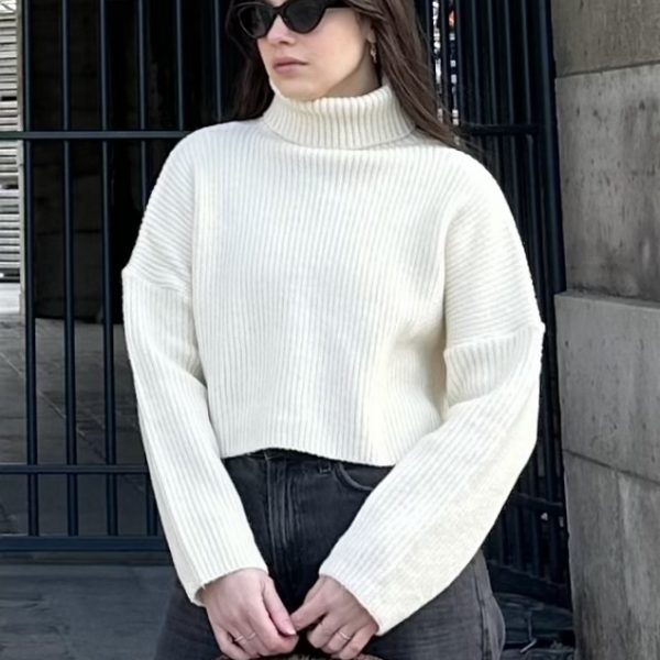 pull beige creme nude a col roulé peach blossom paris