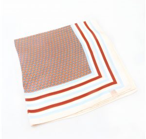 Foulard Paris crème rouge bleu beige Peach Blossom Paris