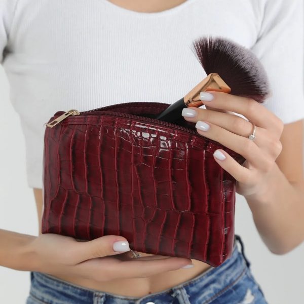 trousse maquillage effet croco rouge bordeaux peach blossom paris